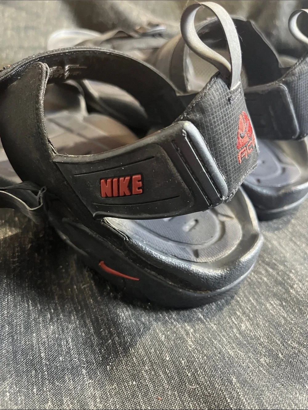 Nike Men’s ACG All TRAC Black and Dark Gray Adjustable Sport Sandals